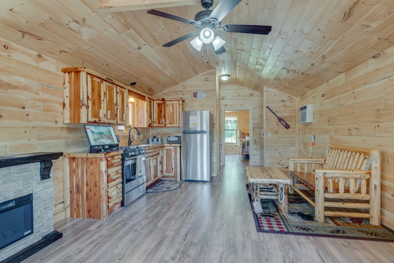 Little Debbie Cabin (1 bed 1 bath) - Image 2