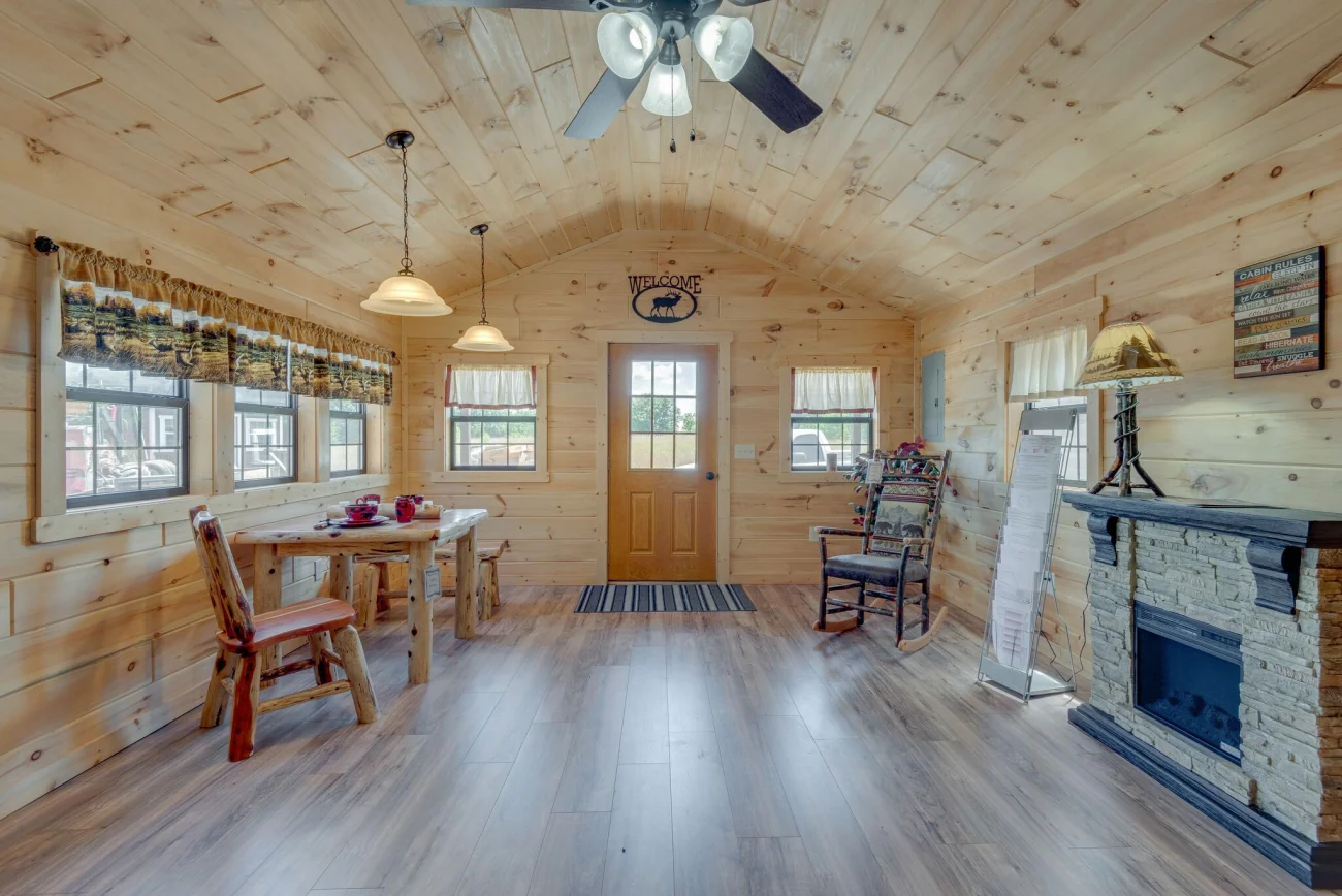 Little Debbie Cabin (1 bed 1 bath) - Image 3