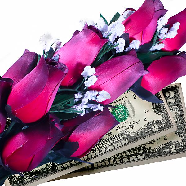 Red Bouquet Cash Roses