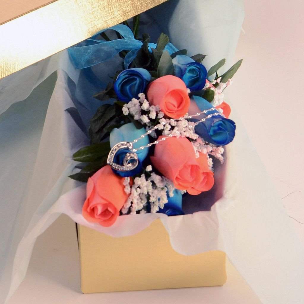 Scented Blue And Coral Mixed Wax Roses Bouquet - Image 6