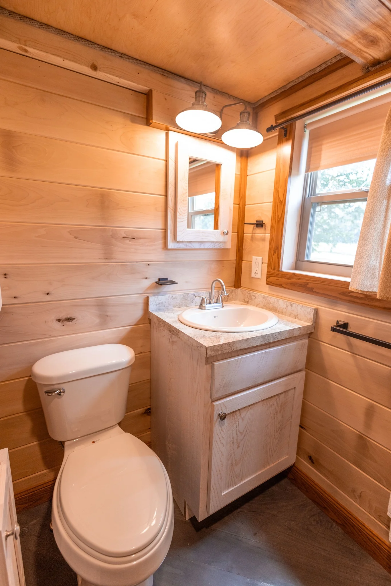 The BALTIC RV Park Model (NEW!) - Image 10