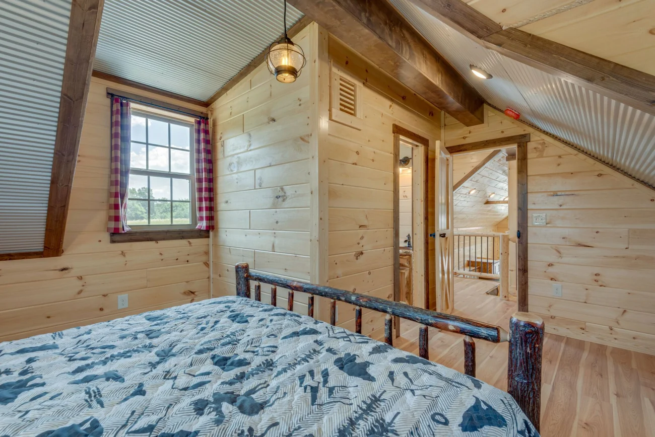 The Chattanooga Cabin (Shipping and set up pricing based on your state!) - Image 13