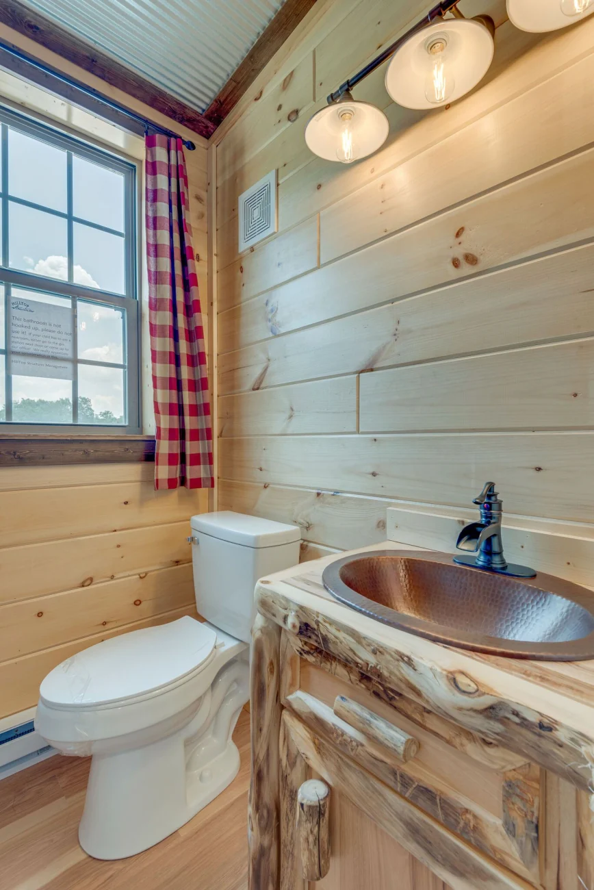 The Chattanooga Cabin (Shipping and set up pricing based on your state!) - Image 14