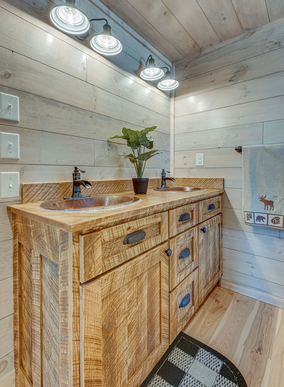 The Chattanooga Cabin (Shipping and set up pricing based on your state!) - Image 24