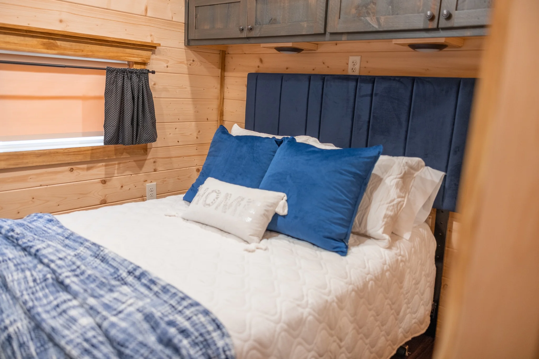 The CLARISSA RV Park Model (NEW!) - Image 6