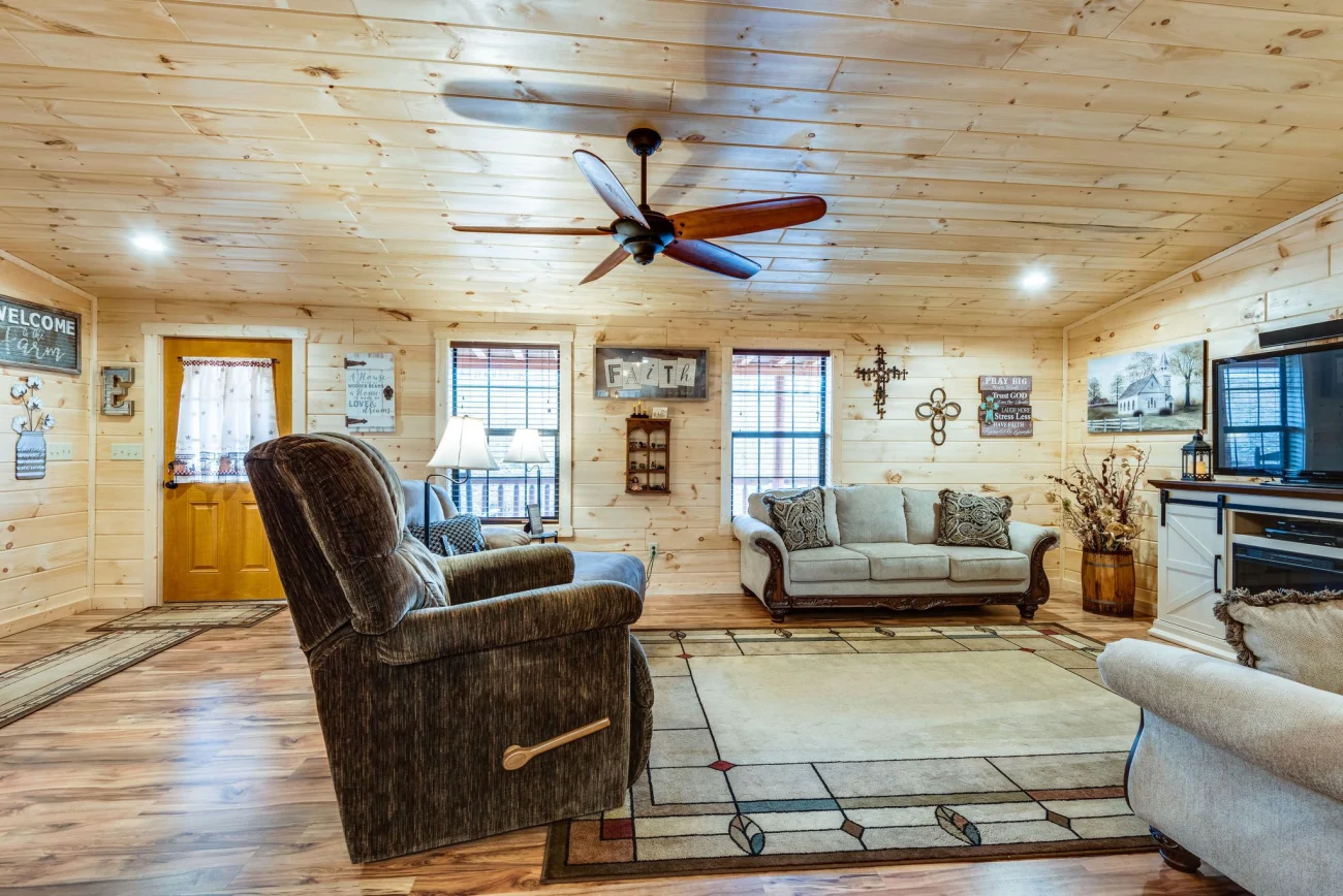 The Cowboy Cabin - Image 10