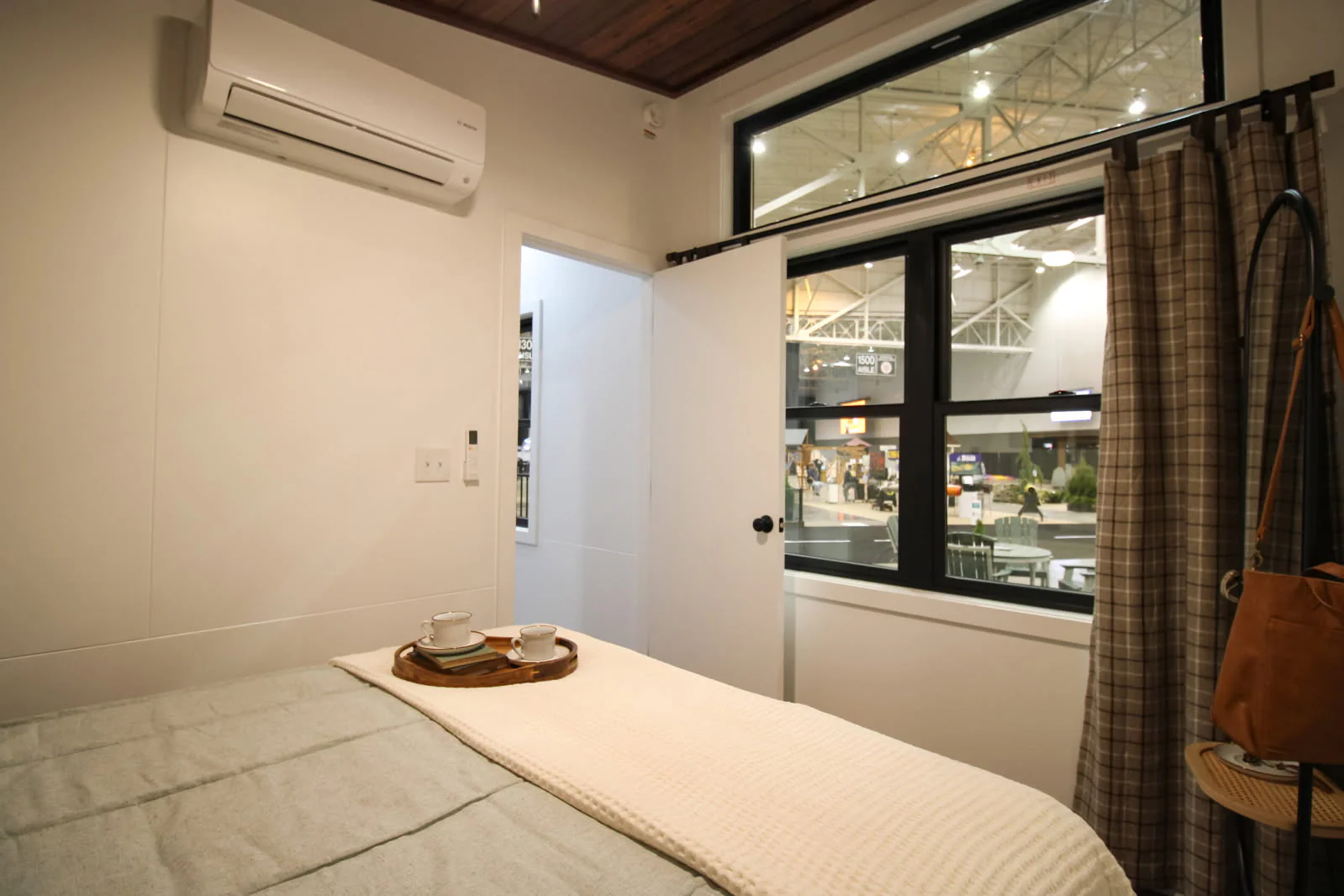 The Dreamer Cabin (3 bed 2 bath) Over 1200 Sq Feet - Image 7