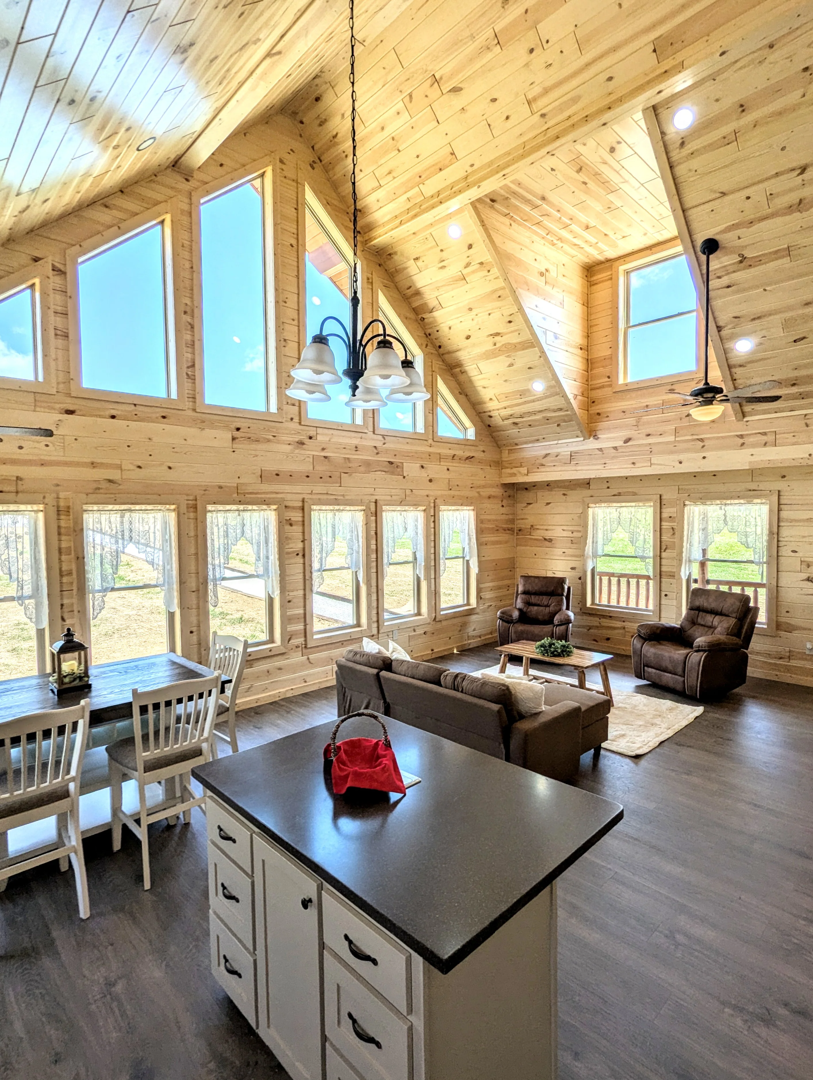 The Gatlinburg Lodge Amish Built Modular Cabin - Image 20