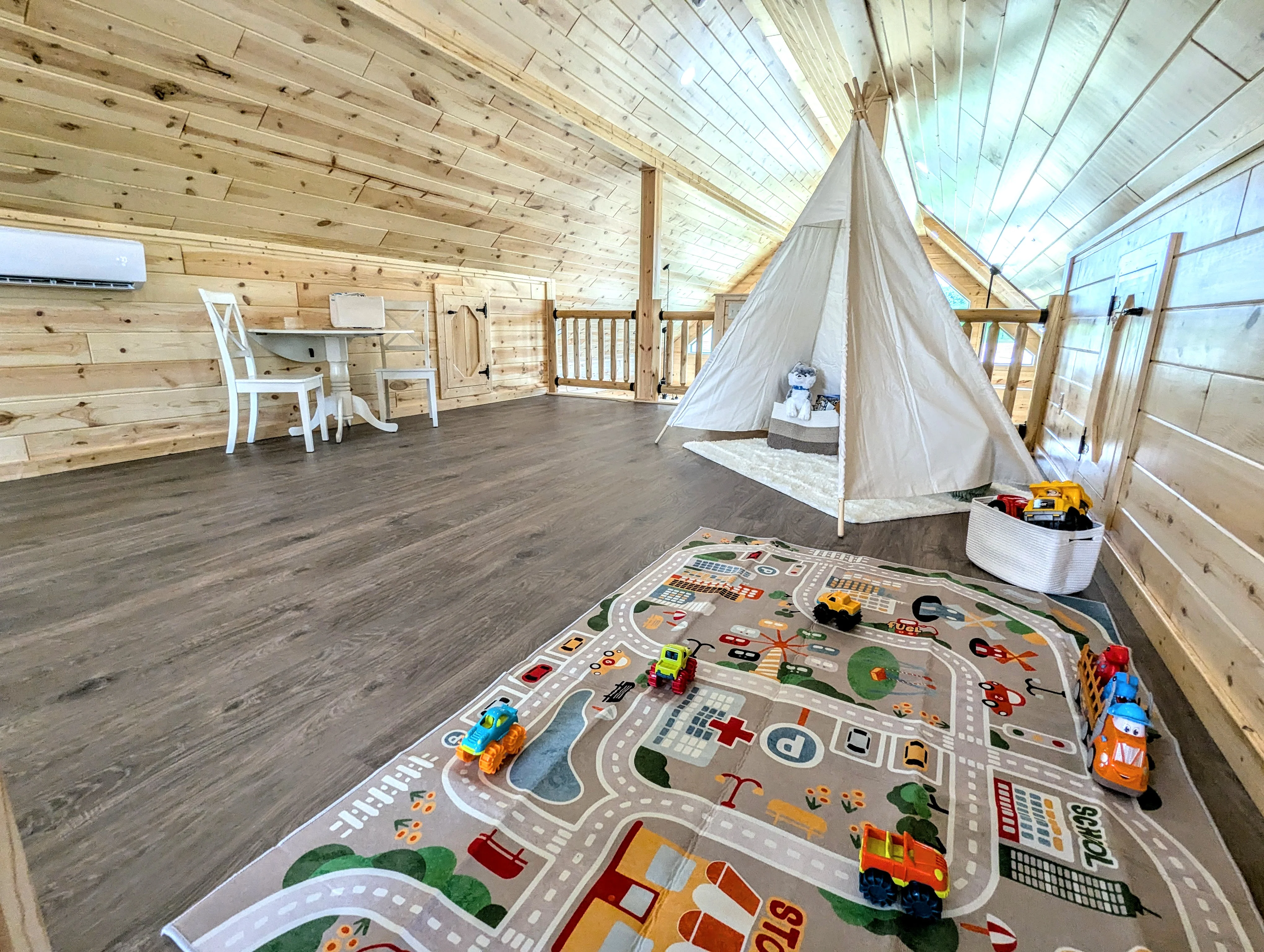 The Gatlinburg Lodge Amish Built Modular Cabin - Image 29