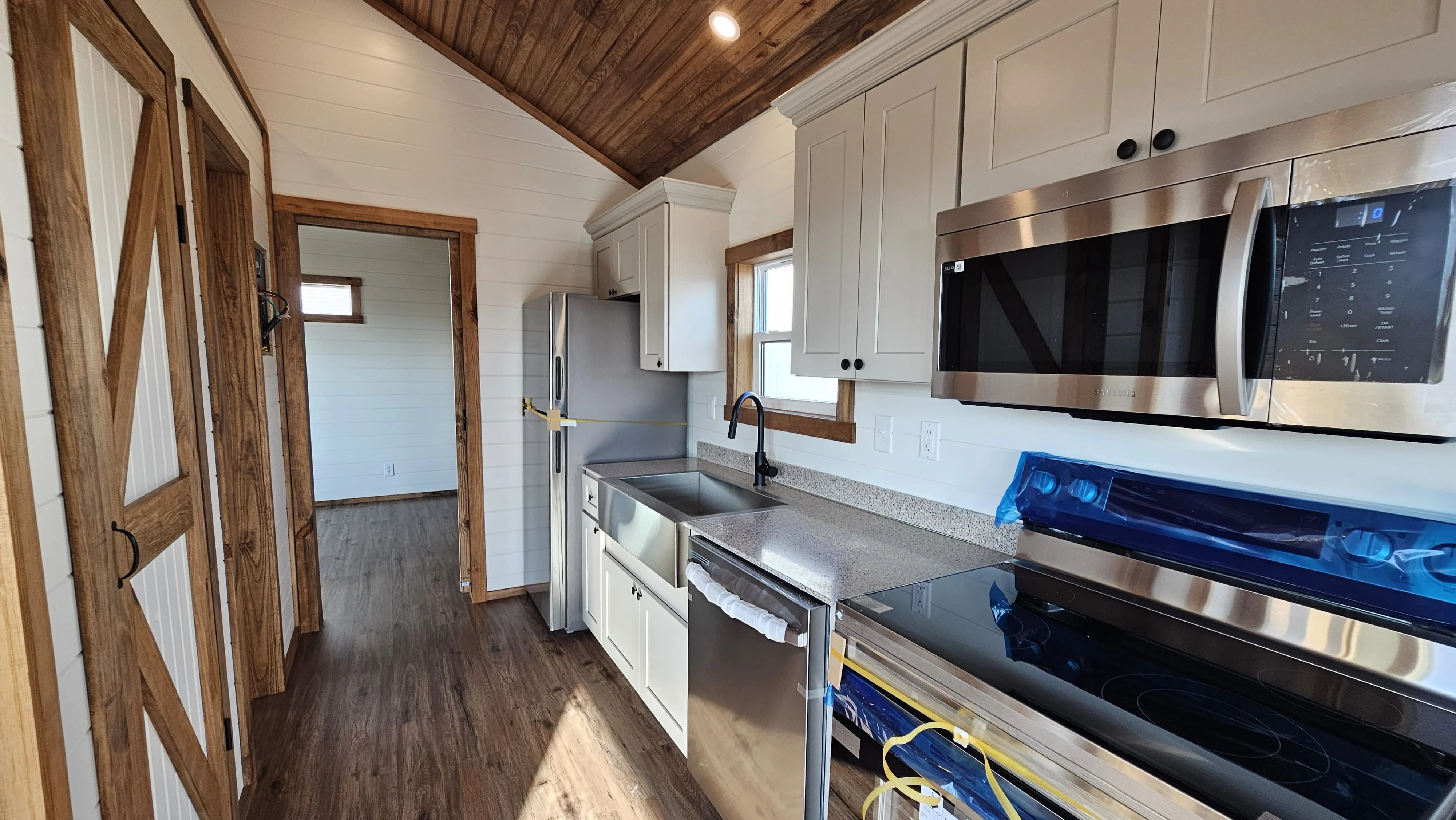 The Marlow – Best-Selling Park Model RV Built for Comfort & Function (1 IN STOCK!) - Image 10