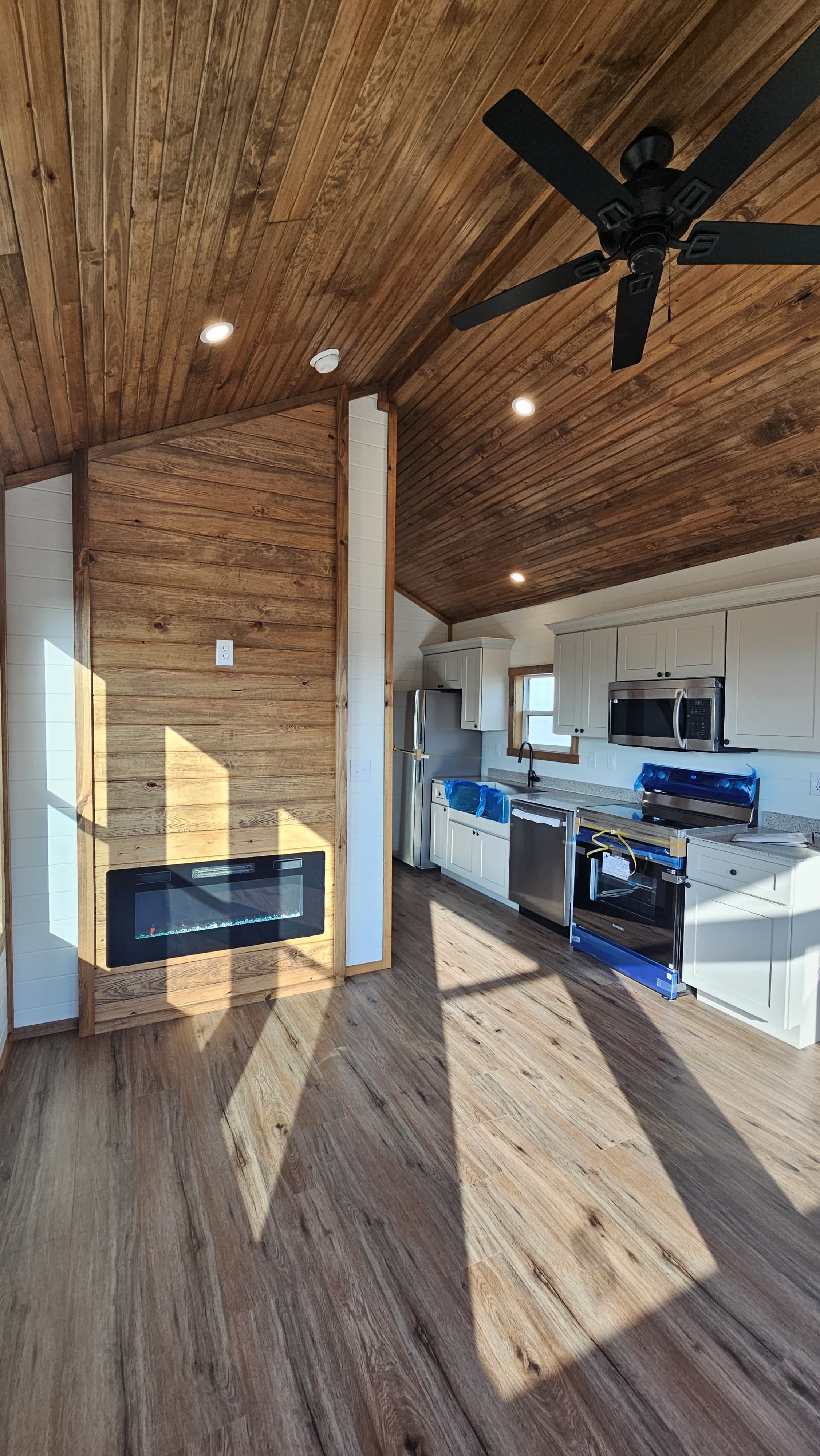 The Marlow – Best-Selling Park Model RV Built for Comfort & Function (1 IN STOCK!) - Image 6