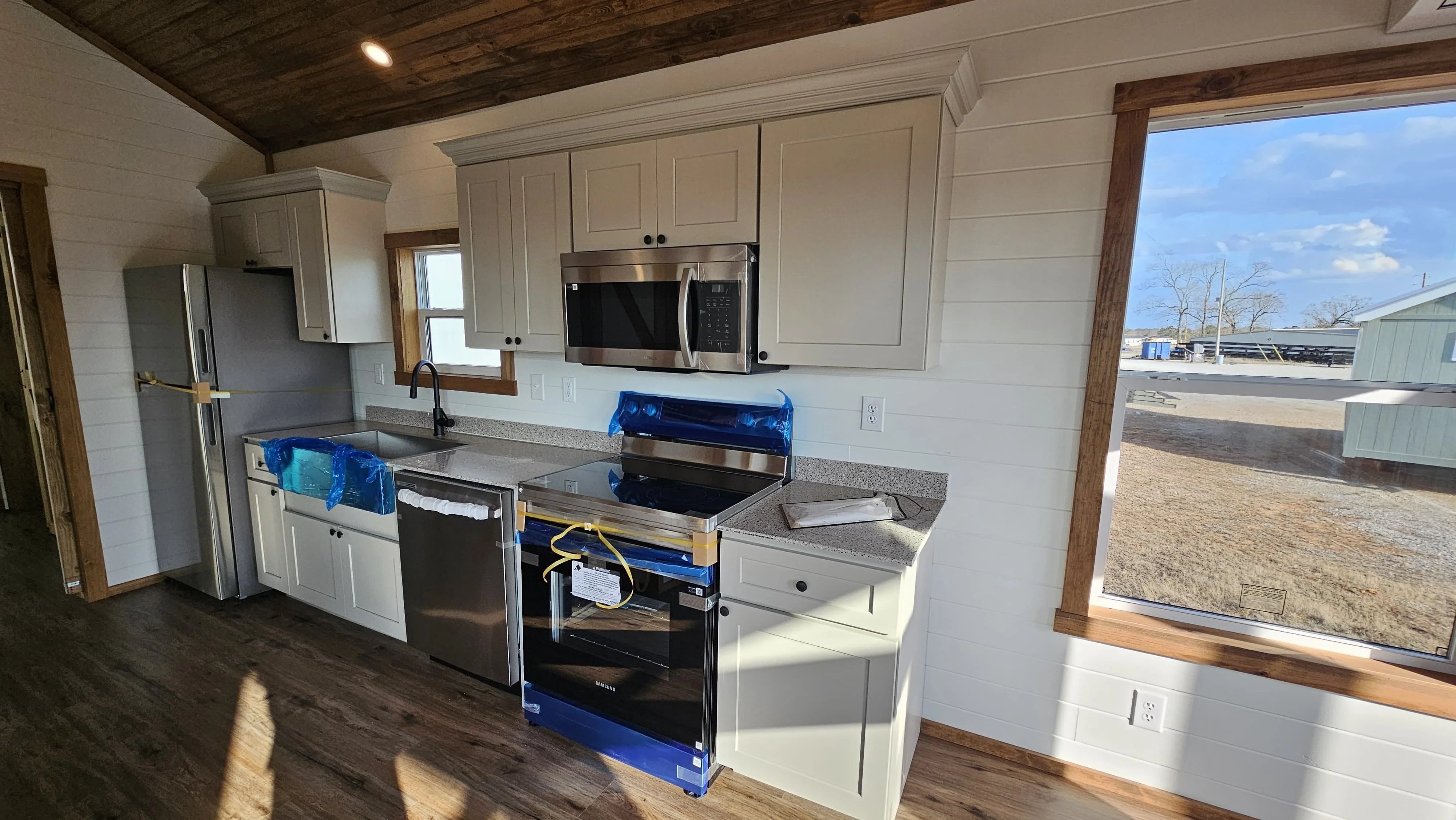 The Marlow – Best-Selling Park Model RV Built for Comfort & Function (1 IN STOCK!) - Image 8