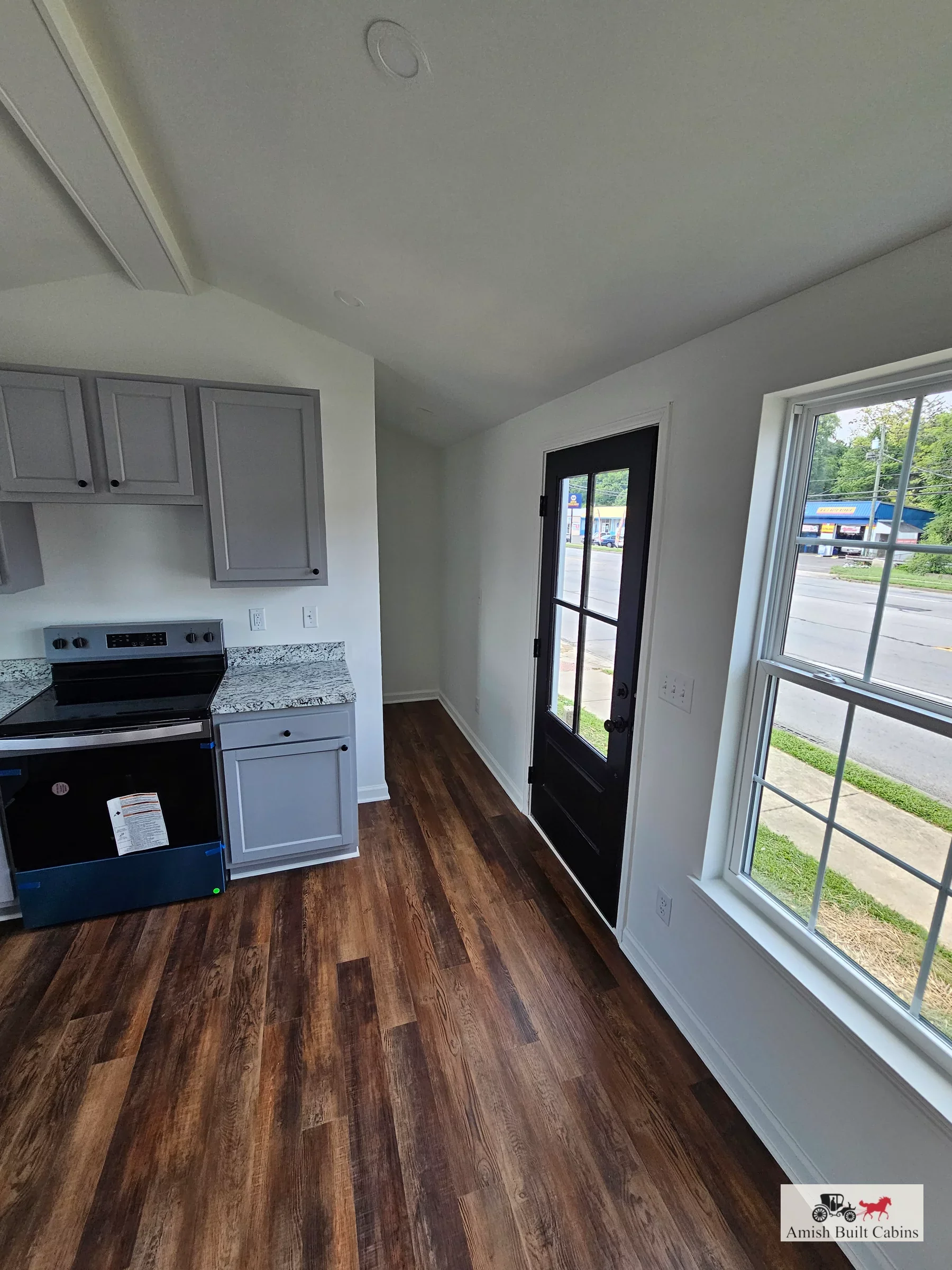 The Snow White Cottage (1 bed 1 bath or 2 bed 1 bath options) - Image 32